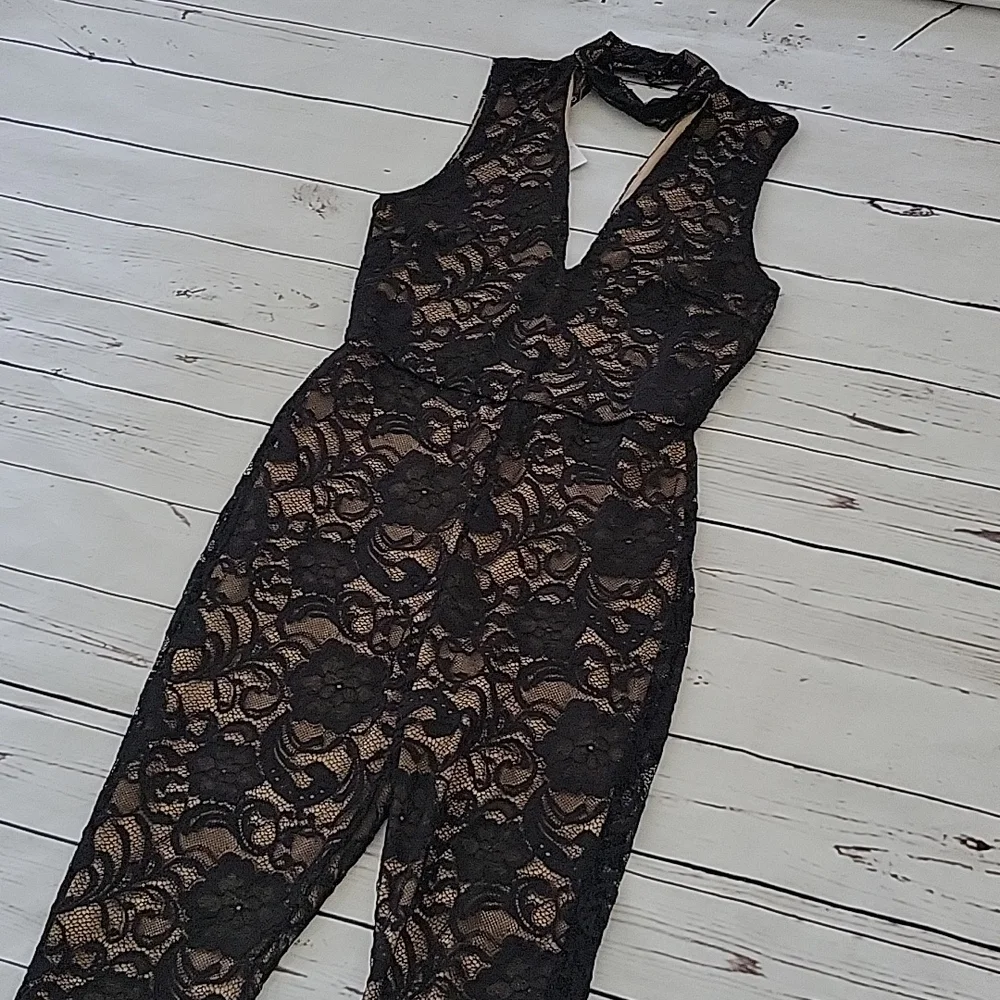 Desirea Catsuit - Picture 4 of 9